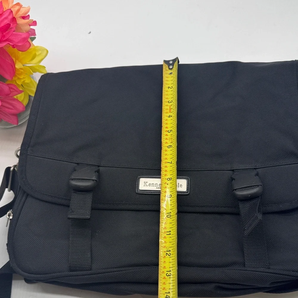 Kenneth Cole Black Men's Messenger Bag with Leather Handle TOT9209